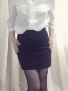 人妻琳琳淫语诱惑